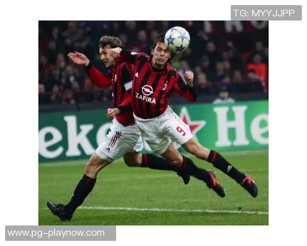 欧联杯惊天冷门AC米兰以3-0战胜拜仁引发全场震撼 欧联杯惊天冷门AC米兰以3-0战胜拜仁引发全场震撼