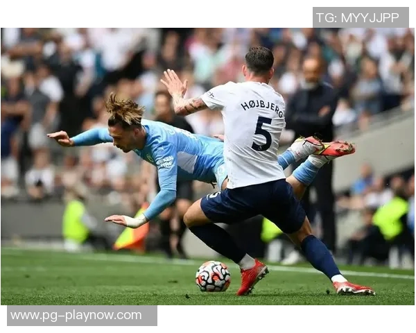 国王杯精彩对决里昂大胜热刺6-2引发全场震撼